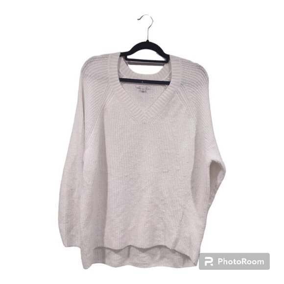 American Eagle Oversized Knit White Sweater Size Small - Picture 1 of 3